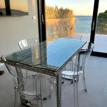 Seaside Escape * Trieszt